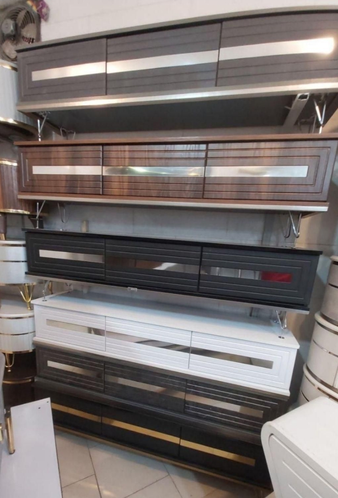 میز تلویزیون مدل پلکسی خور