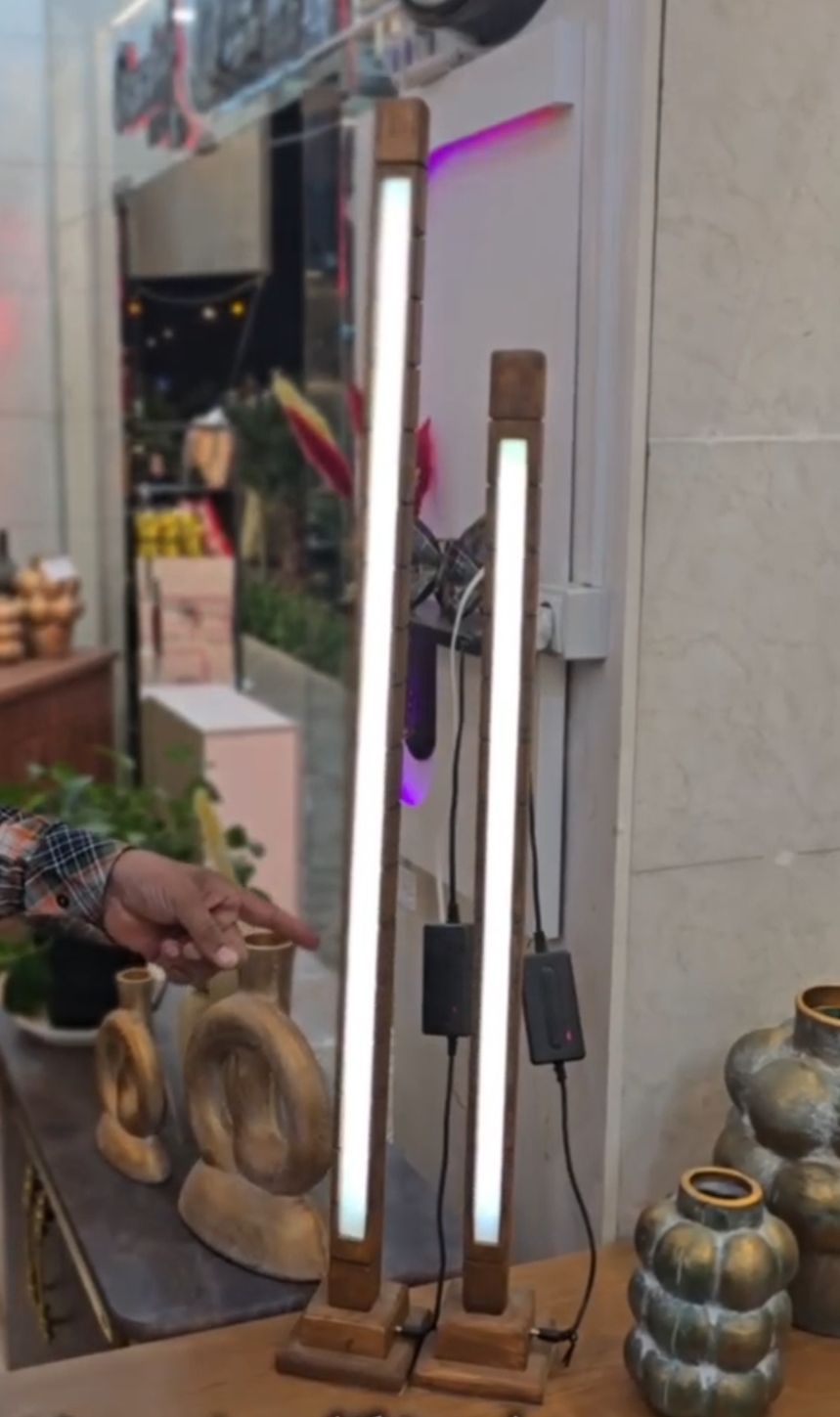 آباژور  ۲تایی کنار سالنی چوبی LED